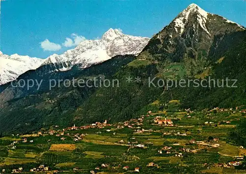 AK / Ansichtskarte Dorf Tirol Gesamtansicht mit Alpenpanorama Fliegeraufnahme Kat. Tirolo