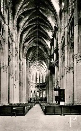 AK / Ansichtskarte Chartres Eure et Loir Cathedrale intern Kat. Chartres