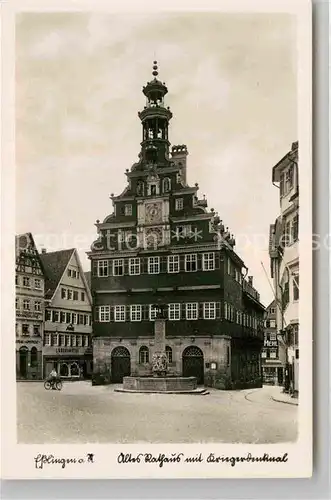 AK / Ansichtskarte Esslingen Neckar Altes Rathaus mit Kriegerdenkmal Kat. Esslingen am Neckar