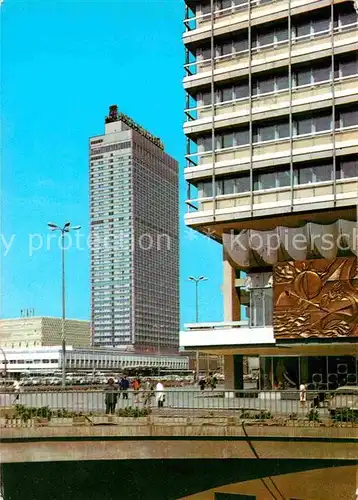 AK / Ansichtskarte Berlin Interhotel Stadt Berlin Hauptstadt der DDR Kat. Berlin