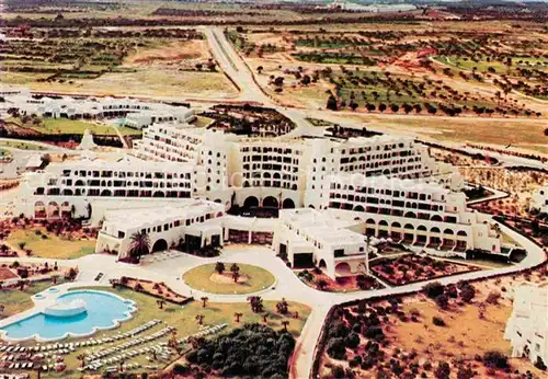 AK / Ansichtskarte Sousse Fliegeraufnahme Hotel Hannibal Palace Kat. Tunesien