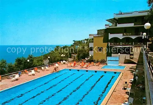 AK / Ansichtskarte Sorrento Campania Hotel La Solaria Pool Kat. Sorrento