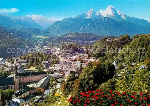AK / Ansichtskarte Berchtesgaden Gesamtansicht mit Blick zum Watzmann Alpen Kat. Berchtesgaden