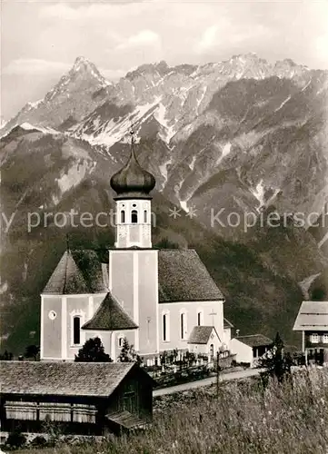 AK / Ansichtskarte Bartholomaeberg Vorarlberg Pfarrkirche gengen Zimba Kat. Bartholomaeberg
