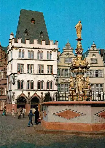 AK / Ansichtskarte Trier Steipe mit Rotem Haus und Marktbrunnen Kat. Trier