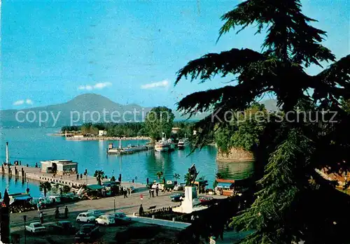 AK / Ansichtskarte Garda Imbarcadero e battelli Hafen Kat. Lago di Garda 