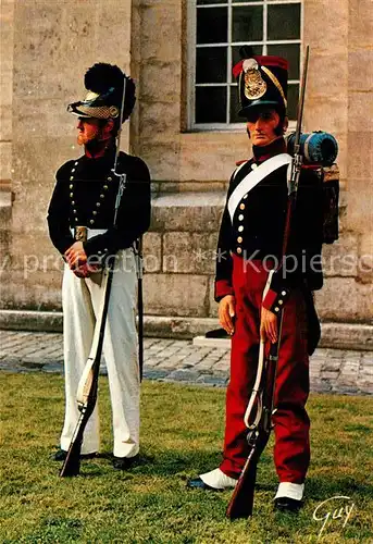 AK / Ansichtskarte Leibgarde Wache Matelot Fusilier d Infanterie de Ligne Musee de l Armee  Kat. Polizei