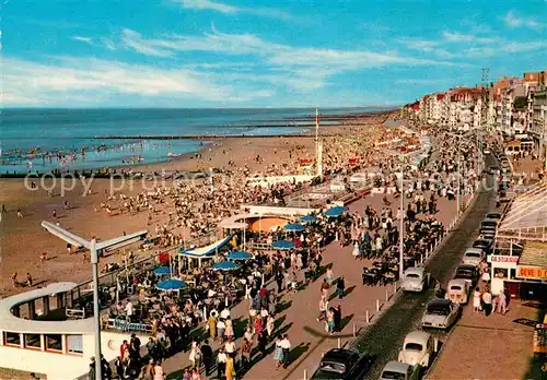 AK / Ansichtskarte Knokke Zoute Dijk en strand Strandpromenade