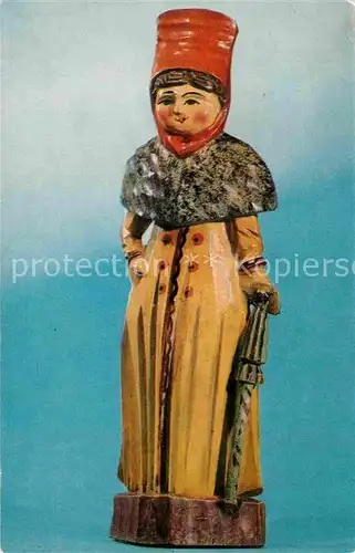 AK / Ansichtskarte Steinmetz Bildhauer Lady Wooden Doll Zagorsk Russland Kat. Berufe