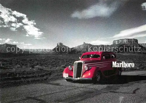 AK / Ansichtskarte Autos Werbung Zigaretten Marlboro Red  Kat. Autos