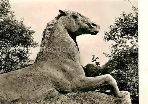 AK / Ansichtskarte Bildhauerei Steinmetz Aufstehendes Pferd Fritz von Graevenitz  Kat. Handwerk