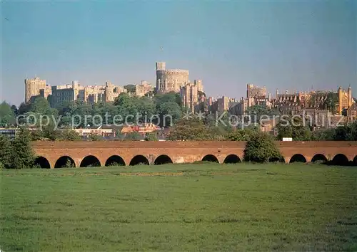 AK / Ansichtskarte Windsor Castle View from the West Kat. City of London