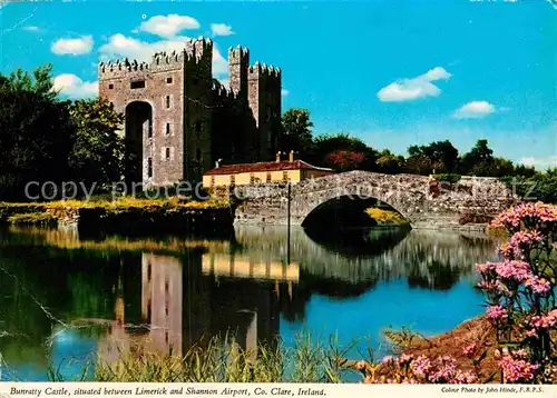 AK / Ansichtskarte Limerick Limerick Bunratty Castle Bridge Kat. Limerick