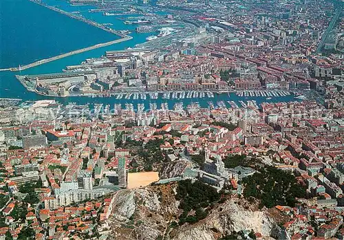 AK / Ansichtskarte Marseille Fliegeraufnahme mit Hafen Notre Dame de la Garde Kat. Marseille