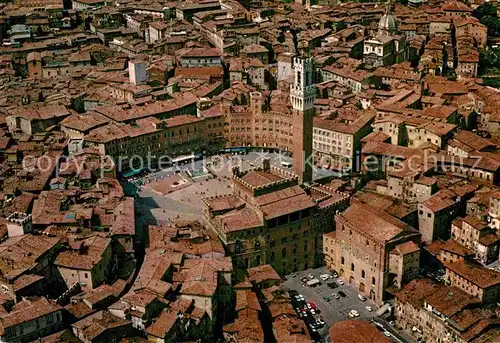 AK / Ansichtskarte Siena Piazza del Mercato Fliegeraufnahme Kat. Siena