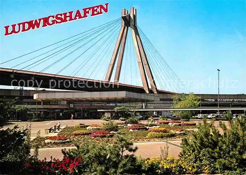 AK / Ansichtskarte Ludwigshafen Rhein Hauptbahnhof mit Pylon Kat. Ludwigshafen am Rhein