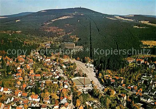 AK / Ansichtskarte Braunlage mit Eisstadion Seilbahn Hotel Maritim und Wurmberg Fliegeraufnahme Kat. Braunlage Harz