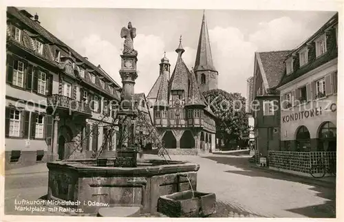 AK / Ansichtskarte Michelstadt Marktplatz Brunnen Rathaus Kat. Michelstadt