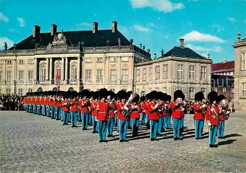 AK / Ansichtskarte Leibgarde Wache Copenhagen Royal Guard Wachtparade  Kat. Polizei