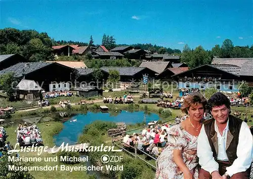 AK / Ansichtskarte Saenger Band Marianne und Michael Museumsdorf Bayerischer Wald Tittling Passau  Kat. Musik