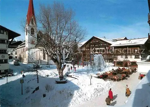 AK / Ansichtskarte Seefeld Tirol Dorfplatz mit Kirche Kat. Seefeld in Tirol