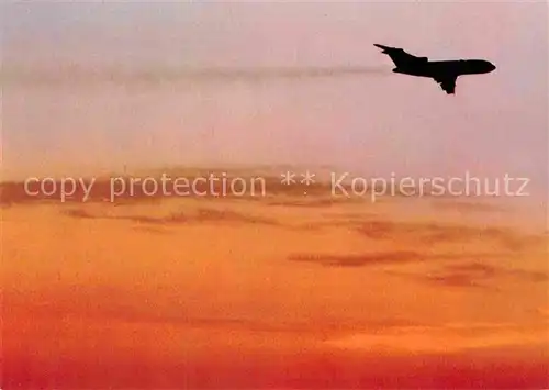 AK / Ansichtskarte Lufthansa Boeing 727 Europa Jet  Kat. Flug