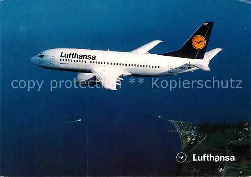 AK / Ansichtskarte Lufthansa Boeing 737 300 Kat. Flug