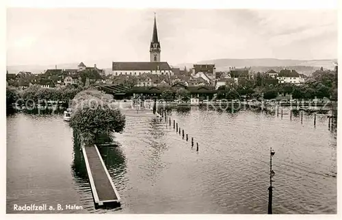 AK / Ansichtskarte Radolfzell Bodensee Hafen Kat. Radolfzell am Bodensee