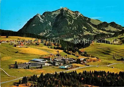 AK / Ansichtskarte Sonthofen Oberallgaeu Ferienparadies Sonnenalp Hoernerkette Allgaeuer Alpen Fliegeraufnahme Kat. Sonthofen