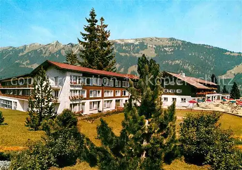 AK / Ansichtskarte Sonthofen Oberallgaeu Kur  und Sporthotel Allgaeuer Berghof  Kat. Sonthofen