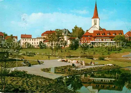 AK / Ansichtskarte Schonach Schwarzwald Park mit Kirche Kat. Schonach im Schwarzwald