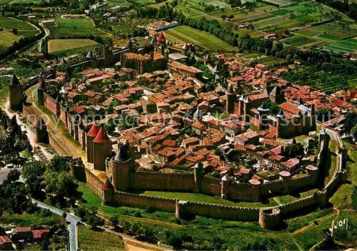 AK / Ansichtskarte Carcassonne Vue aerienne Collection Couleurs et Lumiere de France Kat. Carcassonne