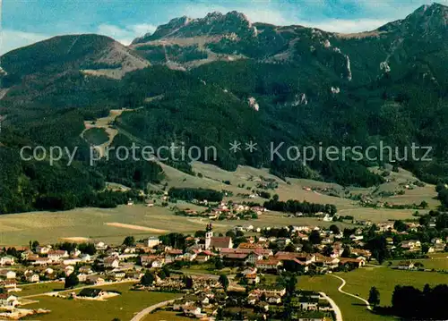 AK / Ansichtskarte Aschau Chiemgau Luftkurort mit Kampenwand Bayerische Alpen Fliegeraufnahme Kat. Aschau i.Chiemgau