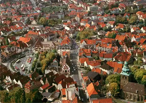 AK / Ansichtskarte Bad Salzuflen Innenstadt mit Salzhof Rathaus 16. Jhdt. Stadtkirche Fliegeraufnahme Kat. Bad Salzuflen