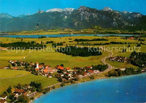 AK / Ansichtskarte Hopfen See mit Hochplatte Tegelberg Straussberg und Schloss Neuschwanstein Fliegeraufnahme Kat. Fuessen
