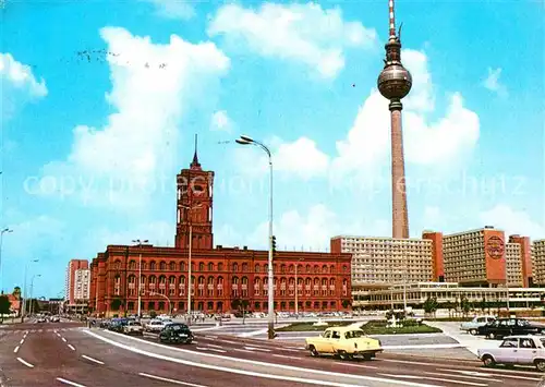 AK / Ansichtskarte Berlin Rathaus Fernsehturm Hauptstadt der DDR Kat. Berlin