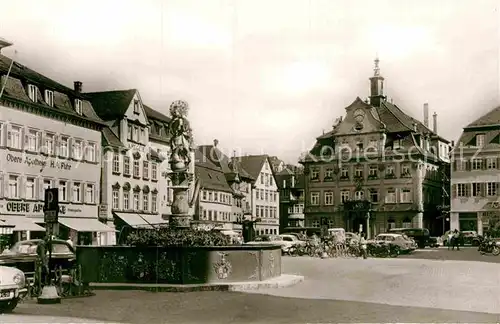 AK / Ansichtskarte Schwaebisch Gmuend Oberer Markt mit Marienbrunnen und Rathaus Kat. Schwaebisch Gmuend