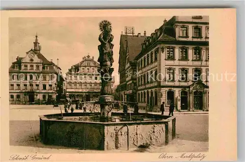 AK / Ansichtskarte Schwaebisch Gmuend Oberer Marktplatz mit Marienbrunnen Kat. Schwaebisch Gmuend