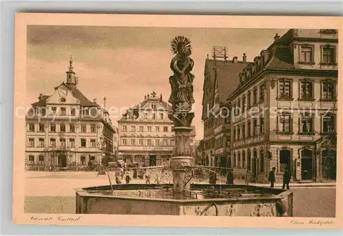 AK / Ansichtskarte Schwaebisch Gmuend Oberer Marktplatz mit Marienbrunnen Kat. Schwaebisch Gmuend