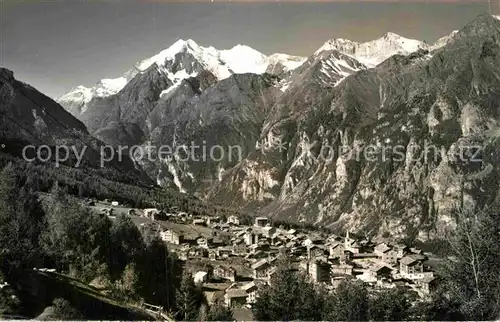 AK / Ansichtskarte Graechen VS Panorama mit Weisshorn Brunegghorn Bishorn Walliser Alpen Kat. Graechen