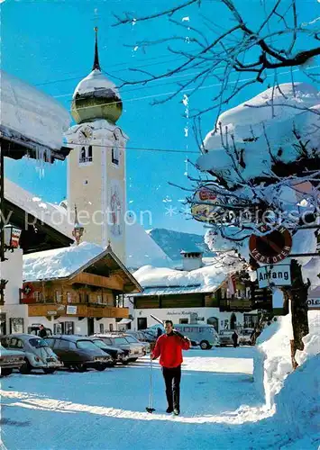 AK / Ansichtskarte Westendorf Tirol Ortsmotiv mit Kirche im Winter Schiparadies Alpen Kat. Westendorf