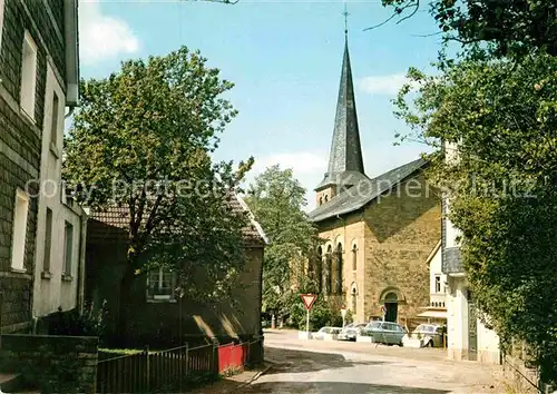 AK / Ansichtskarte Waldbroel Ortspartie an der Kirche Kat. Waldbroel