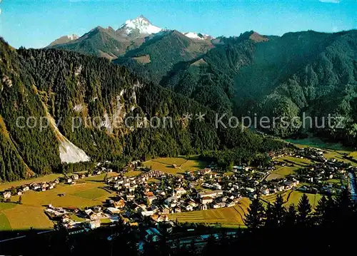 AK / Ansichtskarte Mayrhofen Zillertal Panorama gegen Ahornspitze Kat. Mayrhofen