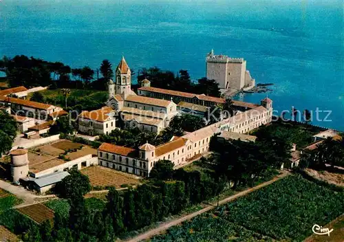 AK / Ansichtskarte Ile Saint Honorat Alpes Maritimes Fliegeraufnahme Abtei