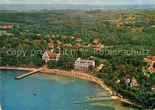 AK / Ansichtskarte Gluecksburg Ostseebad im Hintergrund Aussenfoerde und Daenische Kueste Fliegeraufnahme Kat. Gluecksburg (Ostsee)