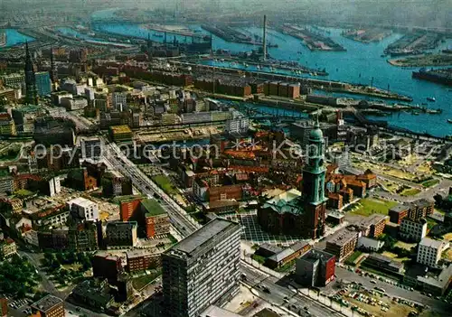 AK / Ansichtskarte Hamburg Michel Wahrzeichen Ost West Strasse Blick zum Hafen Fliegeraufnahme Kat. Hamburg