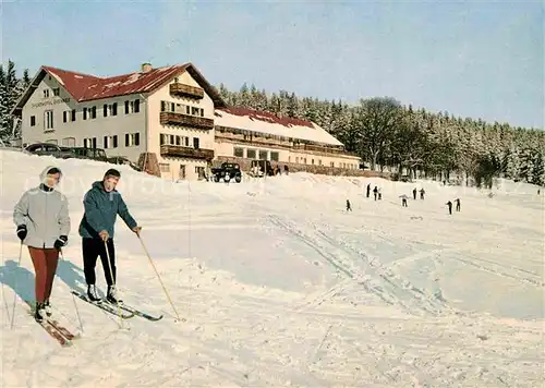 AK / Ansichtskarte Bayerisch Eisenstein Sporthotel Brennes Winterpanorama Bayerischer Wald Kat. Bayerisch Eisenstein