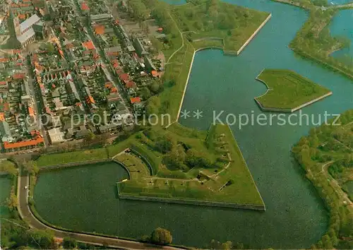 AK / Ansichtskarte Naarden Vestingstad Alte Festung Fliegeraufnahme Kat. Niederlande