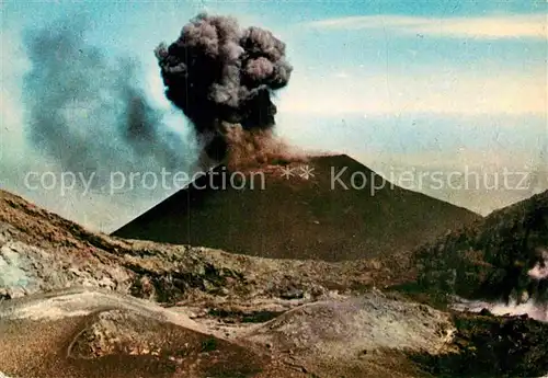 AK / Ansichtskarte Vulkane Geysire Vulcans Geysers Etna Esplosione Cratere secondario  Kat. Natur