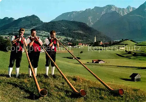 AK / Ansichtskarte Alphorn Alphornblaeser Allgaeu Kat. Musik